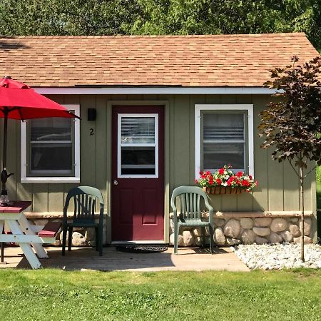 Cedar Ridge Cabins Honor Екстер'єр фото