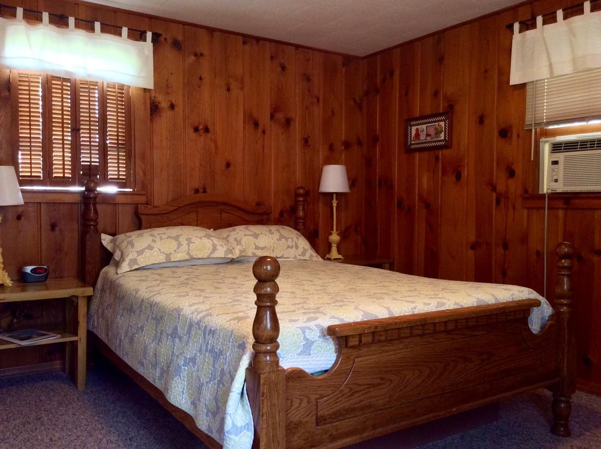 Cedar Ridge Cabins Honor Екстер'єр фото