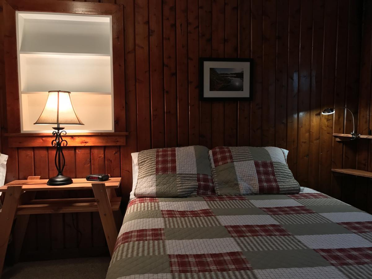 Cedar Ridge Cabins Honor Екстер'єр фото