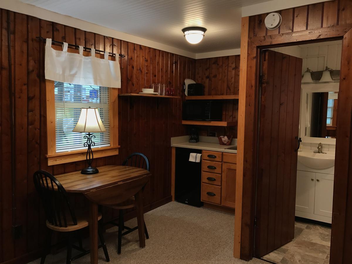 Cedar Ridge Cabins Honor Екстер'єр фото