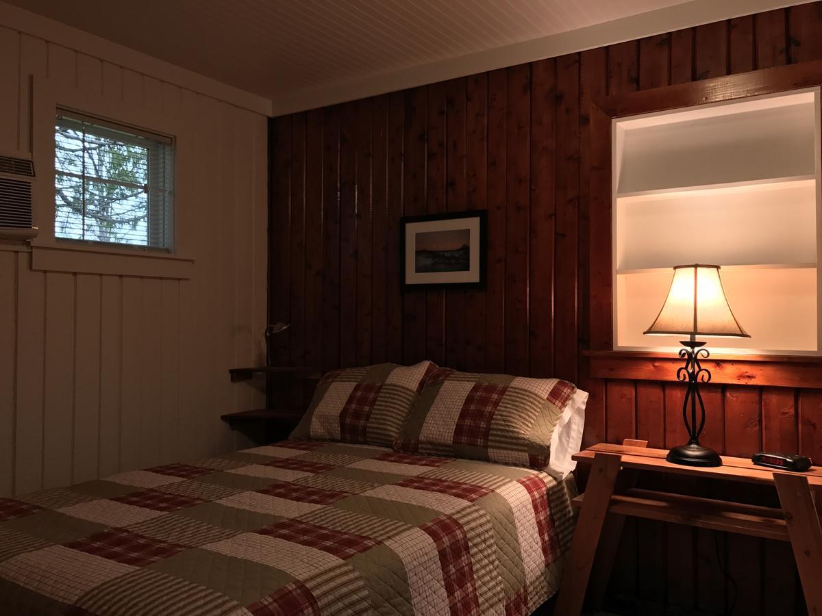 Cedar Ridge Cabins Honor Екстер'єр фото
