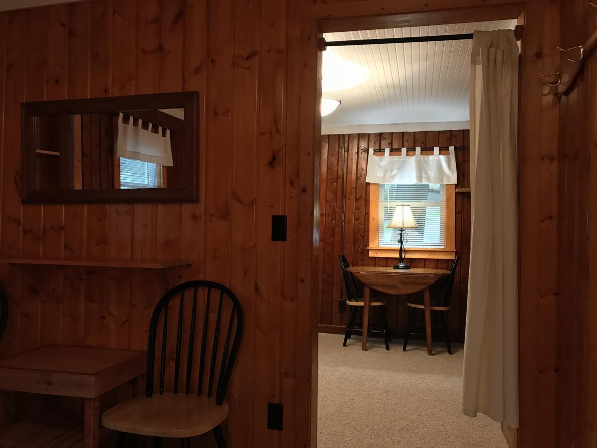 Cedar Ridge Cabins Honor Екстер'єр фото
