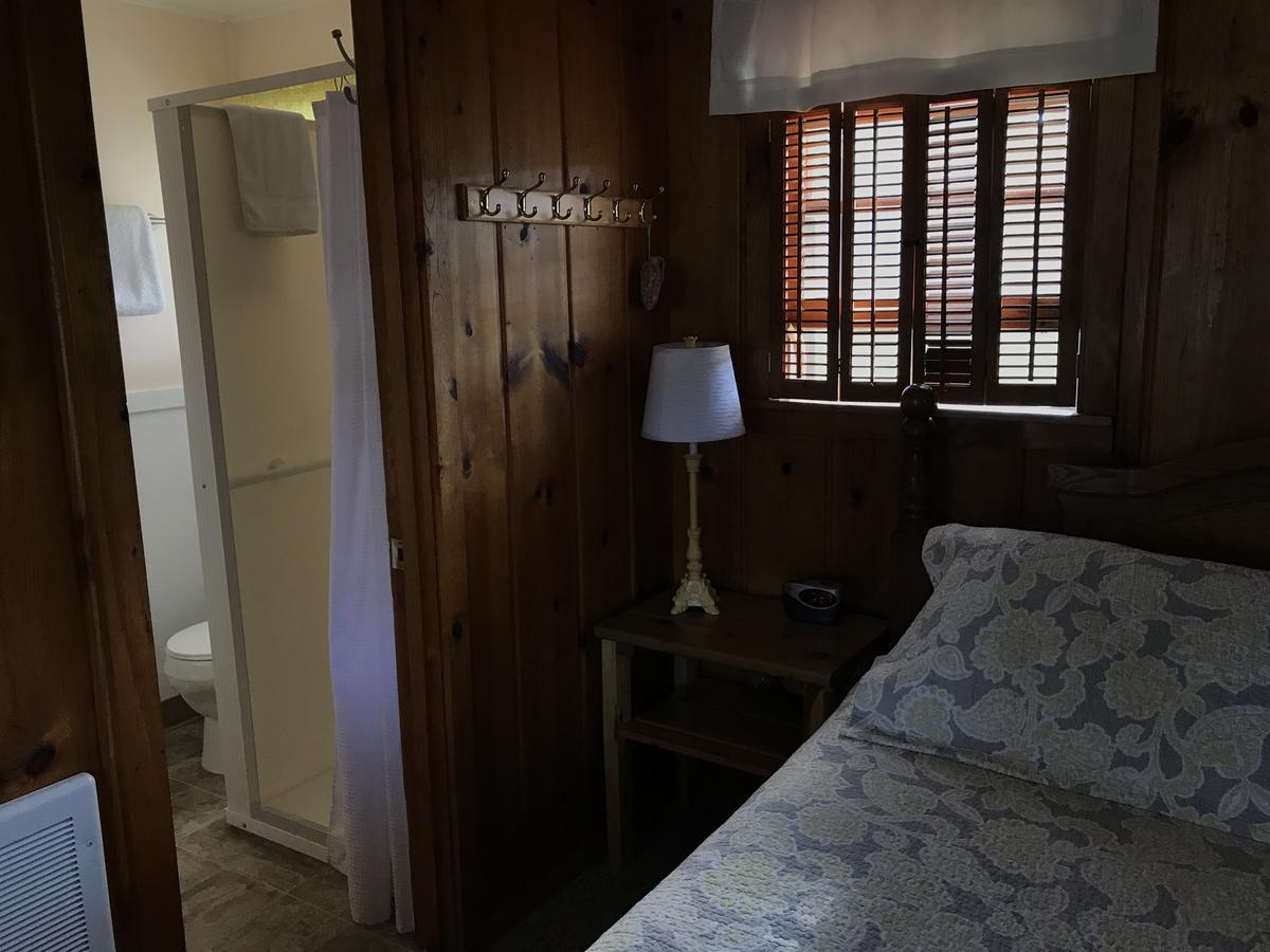 Cedar Ridge Cabins Honor Екстер'єр фото