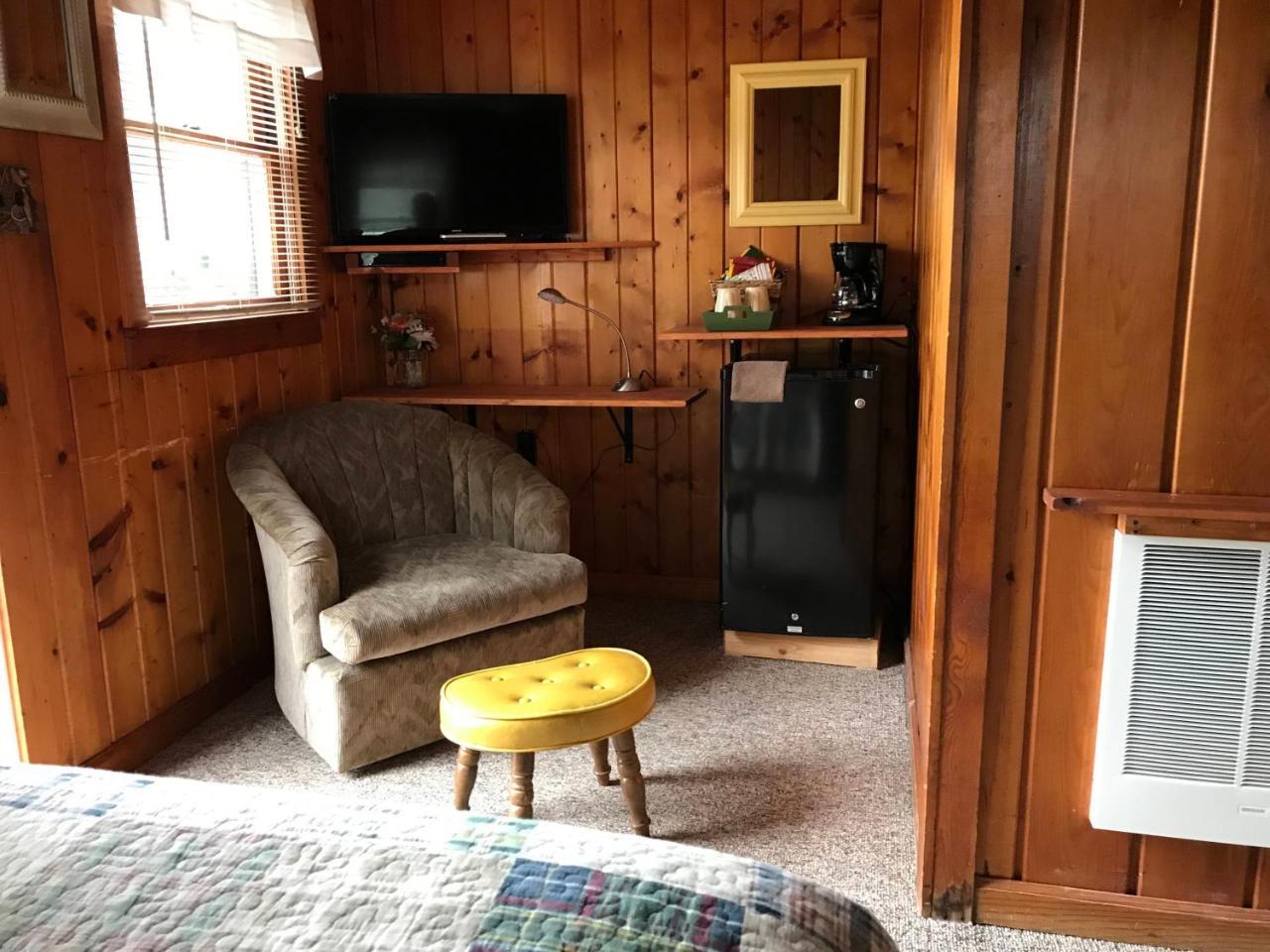 Cedar Ridge Cabins Honor Екстер'єр фото